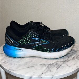 Brooks Black and Green Running Shoes